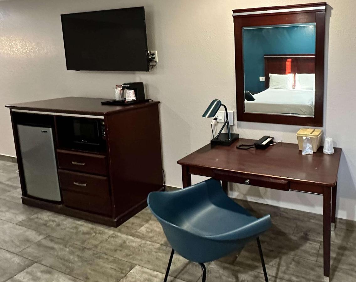 Studio 6 Suites Mesa Az Near Downtown & Sloan Park Exterior foto