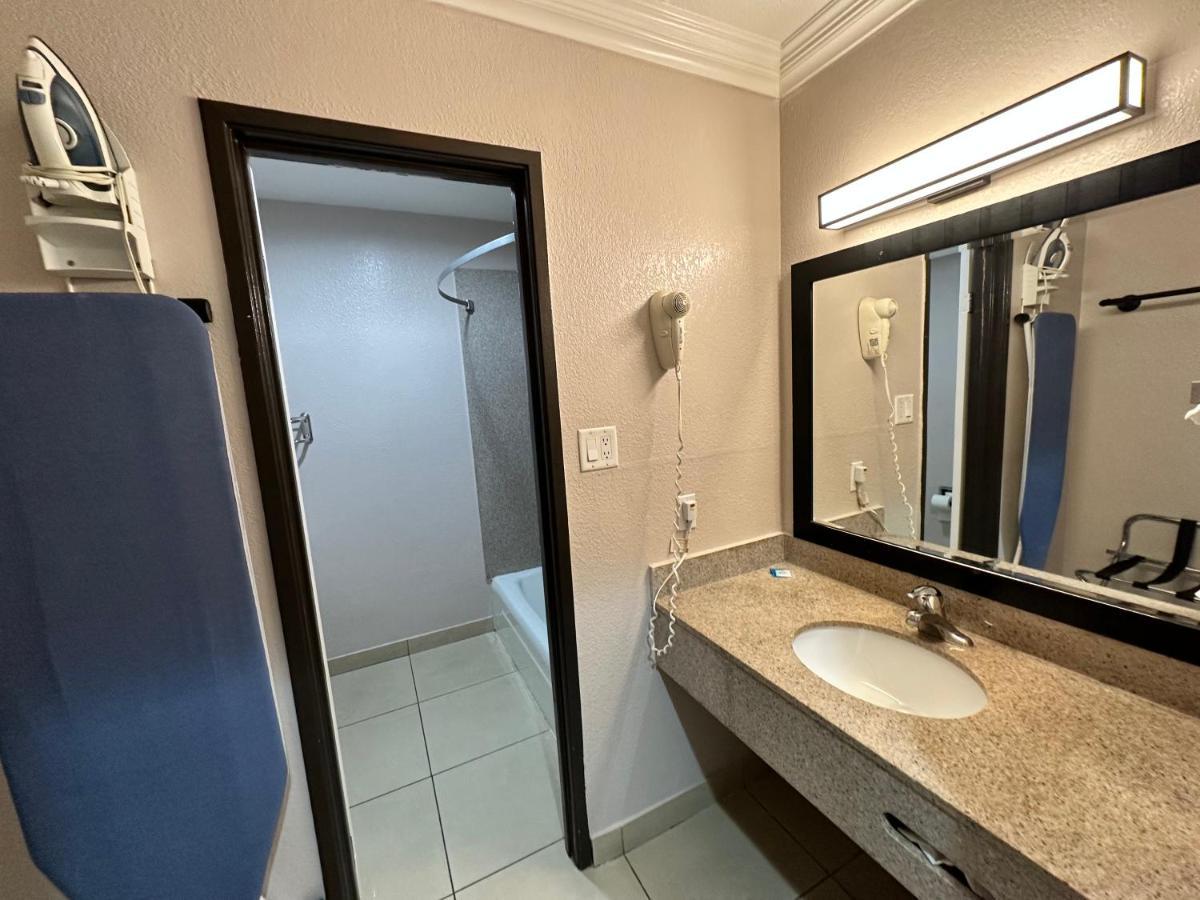 Studio 6 Suites Mesa Az Near Downtown & Sloan Park Exterior foto